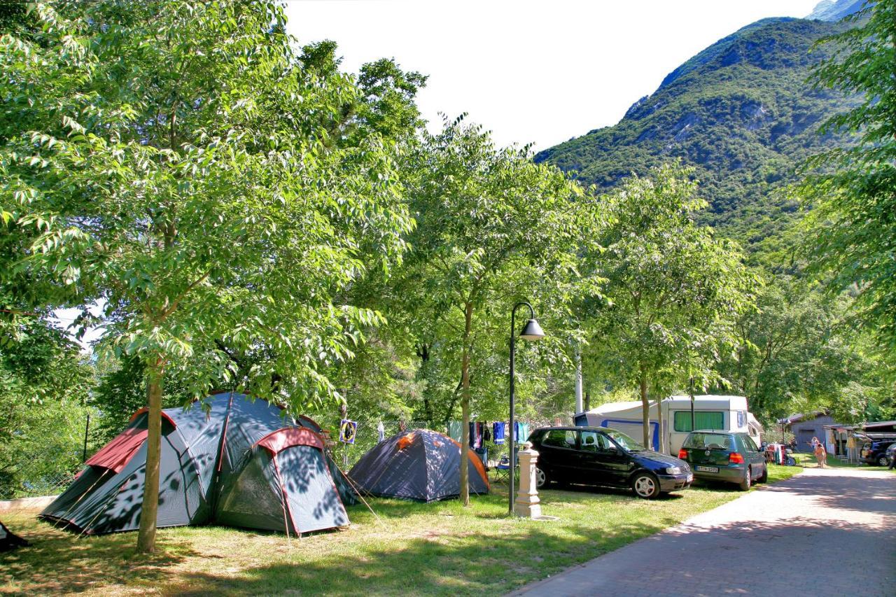 Camping Alpino - Nature Village Мальчезине Экстерьер фото