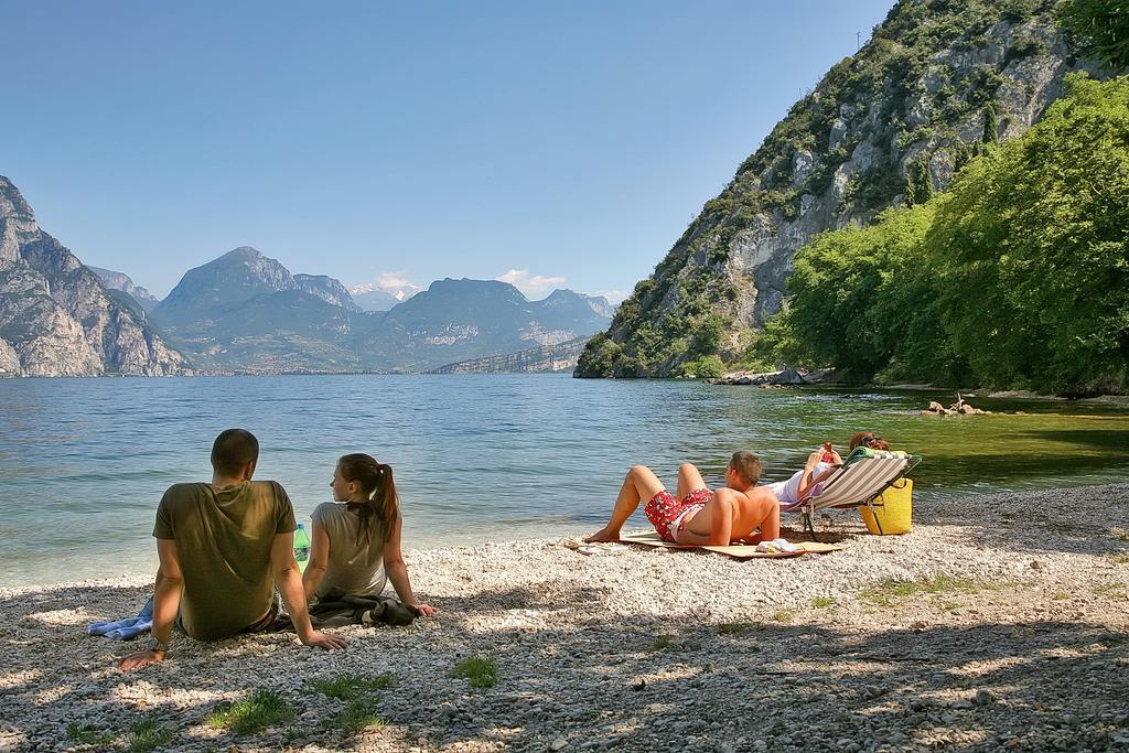 Camping Alpino - Nature Village Мальчезине Экстерьер фото